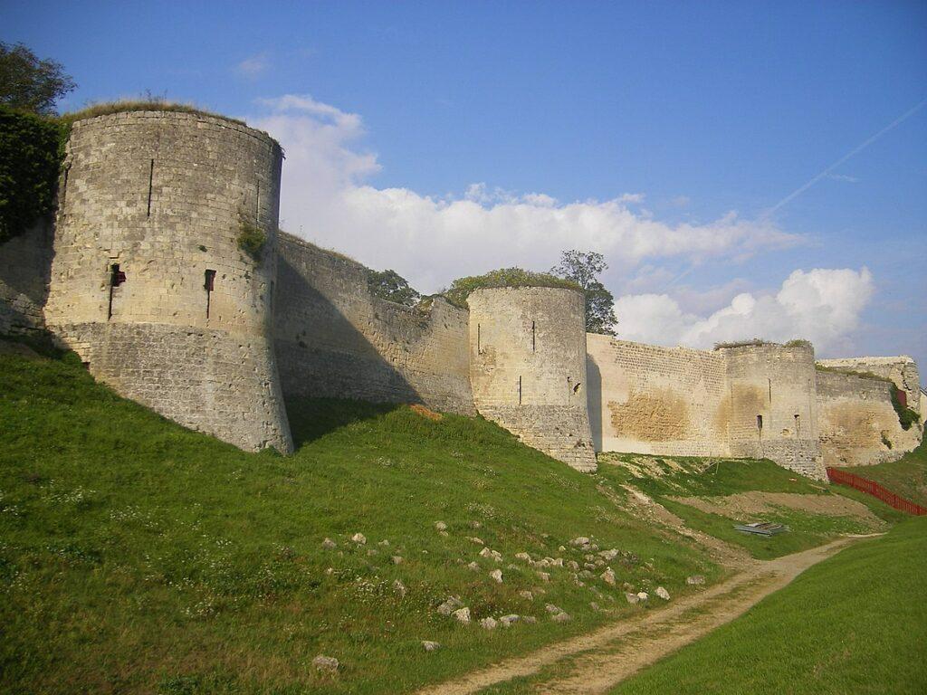 Coucy Le Chateau